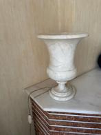 Luminaire en albâtre forme vase medicis, Ophalen