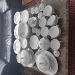 Zeer mooie BERNARDAUD LIMOGE AMANDINE servies 125 stuks, Antiek en Kunst, Antiek | Servies compleet, Ophalen