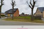 Perceel bouwgrond voor een halfvrijstaande woning in Neeroet, Immo, Maaseik, 200 tot 500 m²