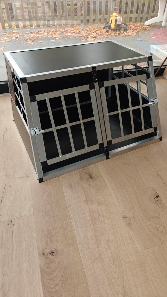 Bench voor middelgrote honden, Dieren en Toebehoren, Hondenbenches, Zo goed als nieuw, Ophalen