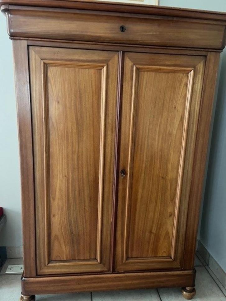 Houten kast  – karaktervol en kwaliteitsvol!, Antiek en Kunst, Antiek | Meubels | Kasten, Ophalen
