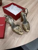 Dames schoen met hak maat 41, Kleding | Dames, Ophalen of Verzenden, Zo goed als nieuw