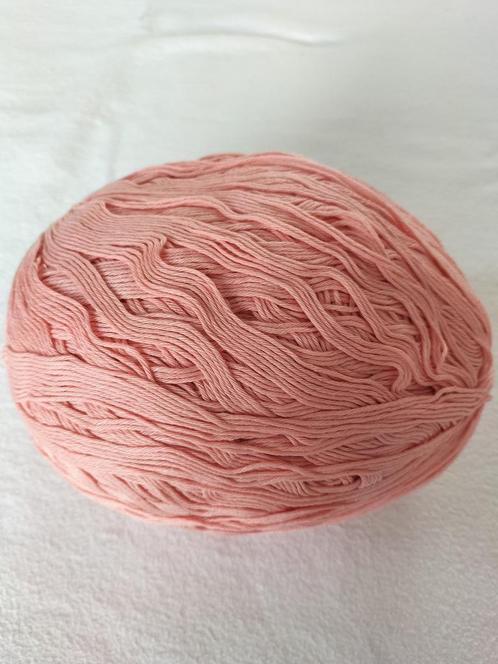 Pelote de coton Emily 400 gr couleur rose., Hobby & Loisirs créatifs, Tricot & Crochet, Comme neuf, Enlèvement ou Envoi