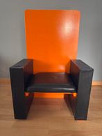 Kinderstoel met spiegel, Enlèvement