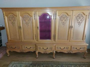 Vintage eiken kast buffetkast beschikbaar voor biedingen