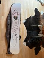 Snowboard Burton 154 met zak van DaKine, Sport en Fitness, Snowboarden, Ophalen, Zo goed als nieuw