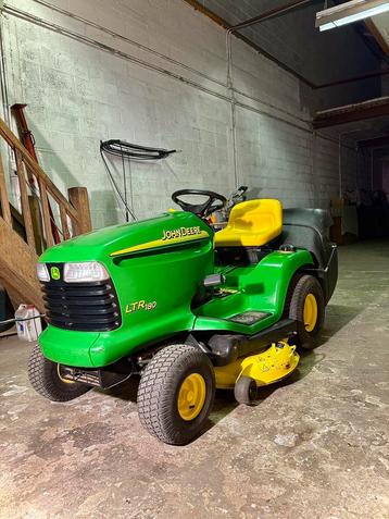 John Deere Zitmaaier beschikbaar voor biedingen