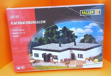 Grote villa met plat dak - FALLER 130199 - H0 - 1:87 beschikbaar voor biedingen