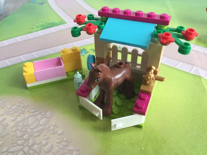 41089 lego friends Jong veulentje, Kinderen en Baby's, Speelgoed | Duplo en Lego, Zo goed als nieuw, Lego, Ophalen