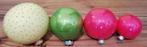 Kleurrijke kerstballen: geel met gouden stipjes, roze, groen, Enlèvement ou Envoi