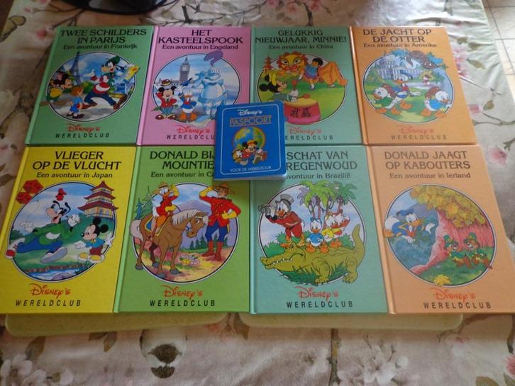 Disney's wereldclub - 24 delen, Boeken, Kinderboeken | Jeugd | onder 10 jaar, Zo goed als nieuw, Fictie algemeen, Ophalen of Verzenden