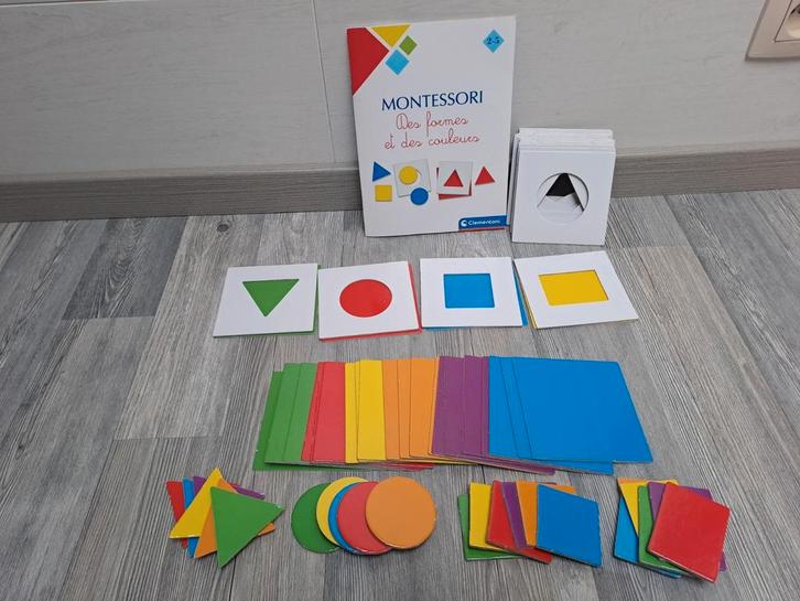 Montessori in vormen en kleuren 2-5 jaar, Kinderen en Baby's, Speelgoed | Educatief en Creatief, Zo goed als nieuw, Ophalen
