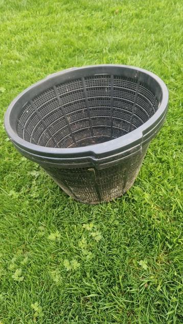 3 vijvermanden voor waterplanten. beschikbaar voor biedingen