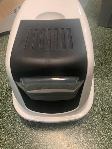 Savic kattenbak met filter (56x39x38,5) NIEUWSTAAT beschikbaar voor biedingen