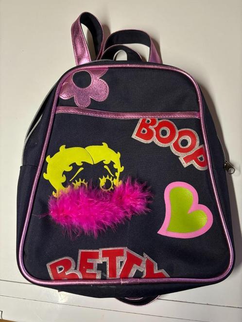 Betty-Boop bruidsschat met roze veer, Handtassen en Accessoires, Tassen | Damestassen, Gebruikt, Overige typen, Zwart, Ophalen of Verzenden