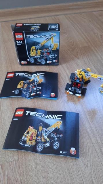 Lego Technic hoogwerker 42031 beschikbaar voor biedingen