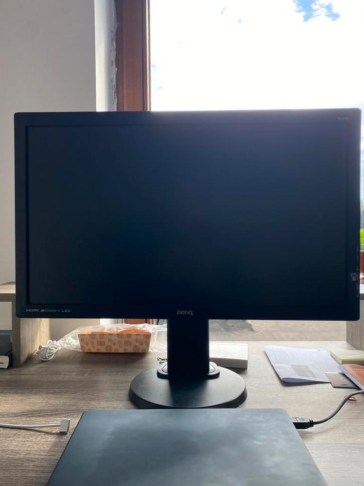 24" LED-monitor – HDMI, in hoogte verstelbaar en kantelbaar, Computers en Software, Monitoren, Zo goed als nieuw, 61 t/m 100 Hz