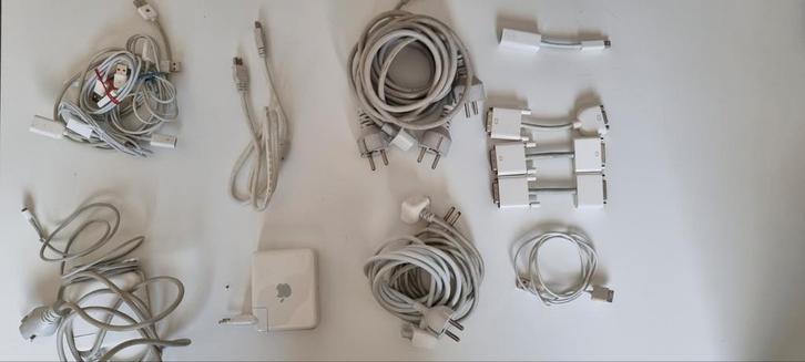 Vintage Apple onderdelen: kabels, adapters, Airport, etc., Informatique & Logiciels, Apple Desktops, Utilisé, Autres modèles, Inconnu
