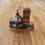 Koperen beeldje basiliek van scherpenheuvel, Verzamelen, Religie, Ophalen of Verzenden, Zo goed als nieuw, Beeld(je)