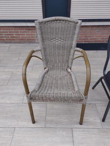 Stoelen beschikbaar voor biedingen