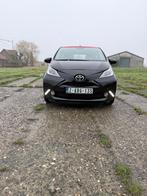 Toyota aygo automaat benzine 0485905657, Autos, Toyota, Euro 5, Achat, Entreprise, Éclairage LED