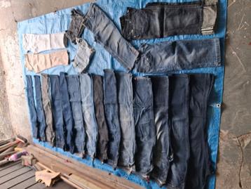 Lot 21 jeans broeken dames S-M-L 4€/stuk of alles voor 60€ beschikbaar voor biedingen
