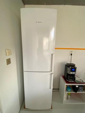 Combine réfrigérateur congélateur pose libre Bosch, Electroménager, Moins de 60 cm, Congélateur, 160 cm ou plus, Comme neuf