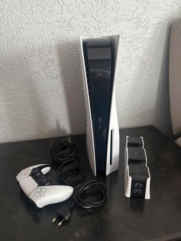 Ps5 disc edition + oplaadstation werkt perfect beschikbaar voor biedingen