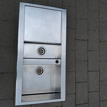 SMEG spoelbak beschikbaar voor biedingen