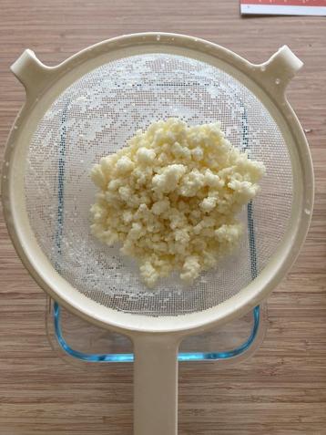 Melkkefir bloemetjes 50gr beschikbaar voor biedingen