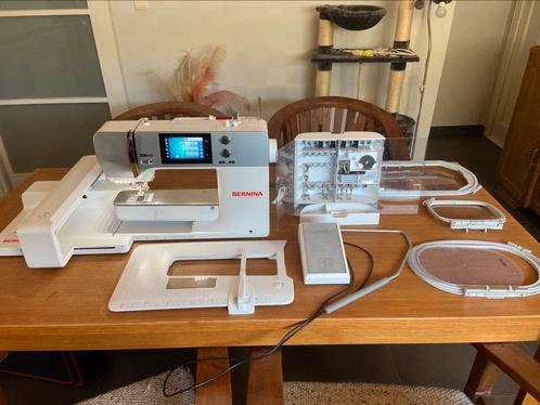 Bernina 570QE met borduurmodule, Hobby en Vrije tijd, Naaimachines en Toebehoren, Zo goed als nieuw, Naaimachine, Bernina, Ophalen
