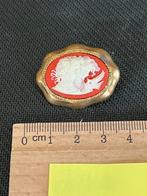 Broche met 2 vrouwenhoofden en vogel, Handtassen en Accessoires, Broches, Ophalen of Verzenden, Zo goed als nieuw