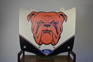 Grand vieux panneau d'affichage Ford avec Bulldog