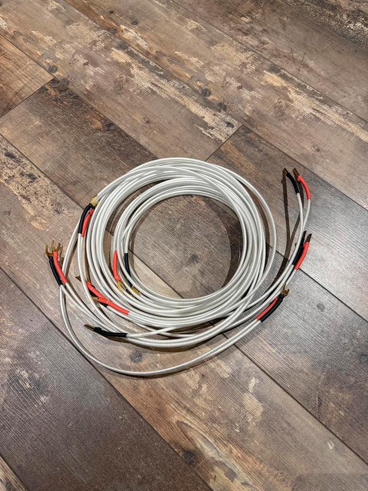 Qed XT-jubileum, Audio, Tv en Foto, Audiokabels en Televisiekabels, Zo goed als nieuw, Ophalen