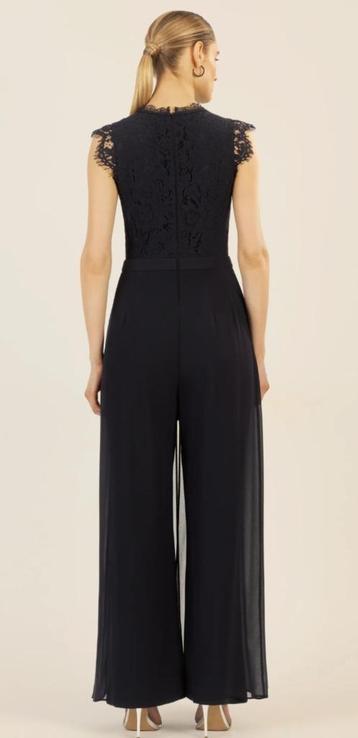 Feestelijke jumpsuit beschikbaar voor biedingen