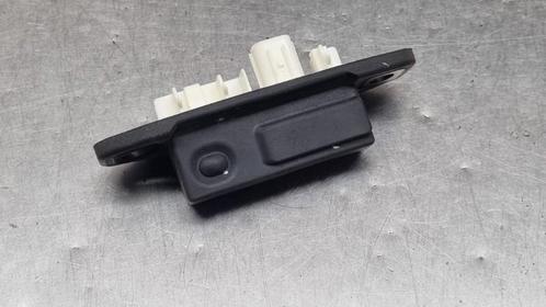 DIVERSEN Schakelaar achterklep Toyota C-HR (X1,X5) (15D355), Auto-onderdelen, Overige Auto-onderdelen, Toyota, Gebruikt