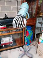 Uniek stuk lamp in industriële stijl op wielen, Ophalen of Verzenden, Metaal
