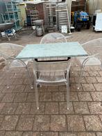 teras met één tafel en voer stoelen, Ophalen, Zo goed als nieuw