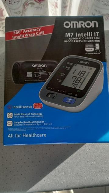 Bloeddrukmeter OMRON M7 beschikbaar voor biedingen
