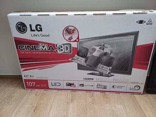 LG televisiescherm cinema 3D 42", Audio, Tv en Foto, Televisies, Zo goed als nieuw, LED, 100 cm of meer, Full HD (1080p), LG, Ophalen