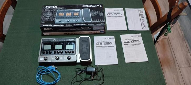 Zoom G3X – Multi-effets guitare avec pédale d’expression, Musique & Instruments, Effets, Utilisé, Chorus, Delay ou Écho, Distortion, Overdrive ou Fuzz