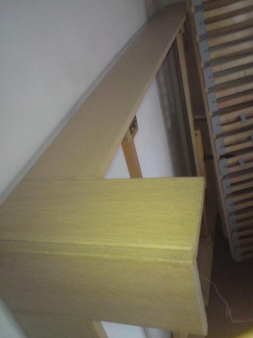 2-persoonsbed, Huis en Inrichting, Slaapkamer | Bedden, Zo goed als nieuw, Tweepersoons, 160 cm, 200 cm, Hout, Beige, Verstelbaar