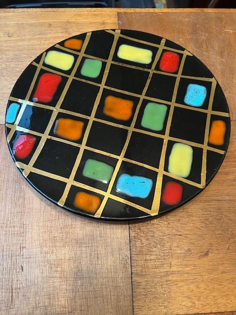 Plat décorative Poet-Laval des années 1950, Enlèvement