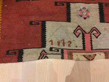 Kilim ( Tapis Traditionnel Turc ), Enlèvement