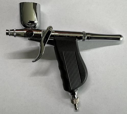 Airbrush Iwata HP-TR2, Hobby en Vrije tijd, Schilderen, Zo goed als nieuw, Airbrush en Accessoires, Ophalen of Verzenden