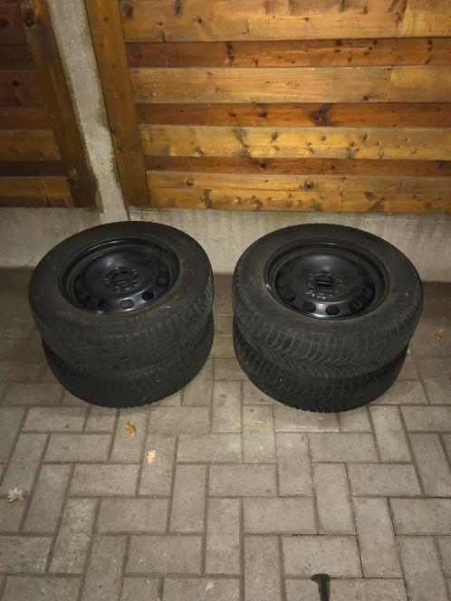 Goodyear Ultragrip - Set d'hiver - 195/65R15 - 5x108, Autos : Pièces & Accessoires, Autres pièces automobiles, Volvo, Neuf, Enlèvement