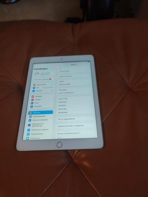 Tekoop iPad 6th generation in perfecte staat zonder krassen, Computers en Software, Apple iPads, Zo goed als nieuw, Apple iPad