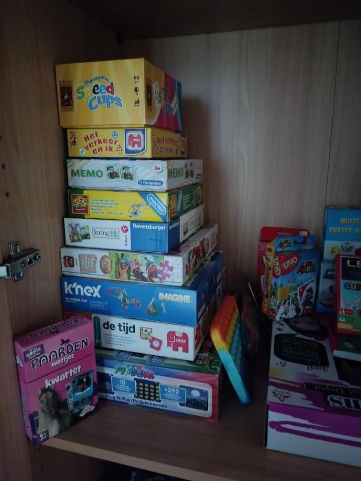 Kastopruiming Spelletjes, Lego, aanhangwagens, leesboekjes,, Kinderen en Baby's, Speelgoed | Overig, Zo goed als nieuw, Ophalen