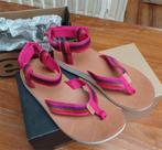 Nieuw! Teva sandalen fuchsia maat EU38 /US7, Ophalen of Verzenden, Nieuw, Sandalen of Muiltjes
