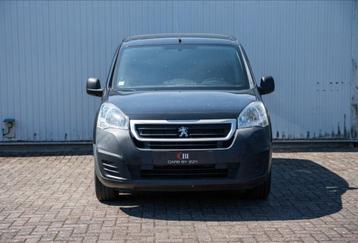 PEUGEOT PARTNER TEPEE 1.6 AIRCO|120PK|TREKHAAK beschikbaar voor biedingen